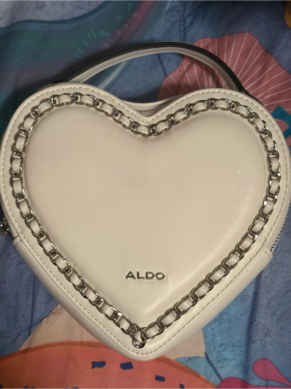 Aldo White Heart-Shaped Chain Crossbody